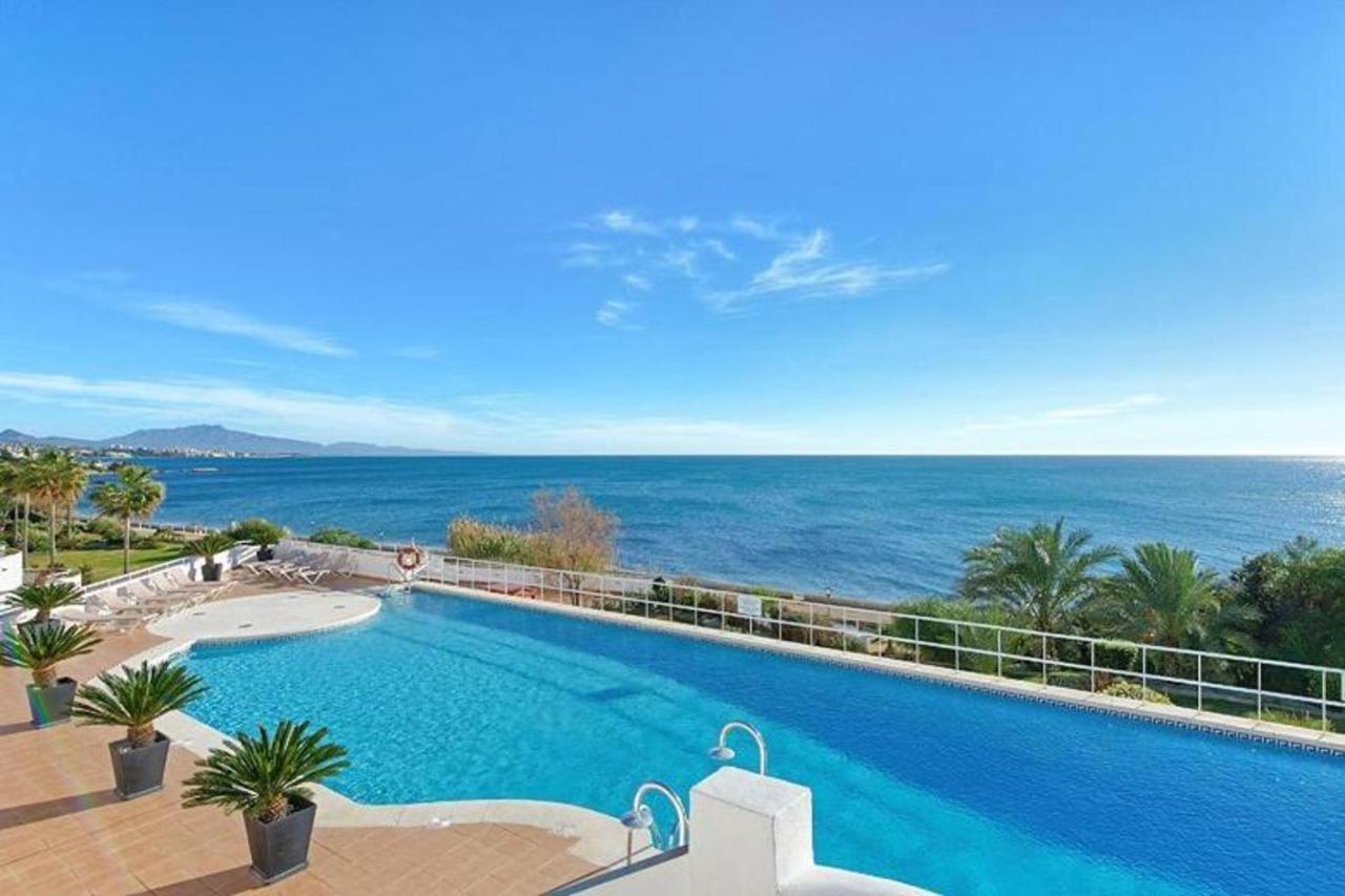 Spacious Stunning Views 2-bed Appartement Estepona
